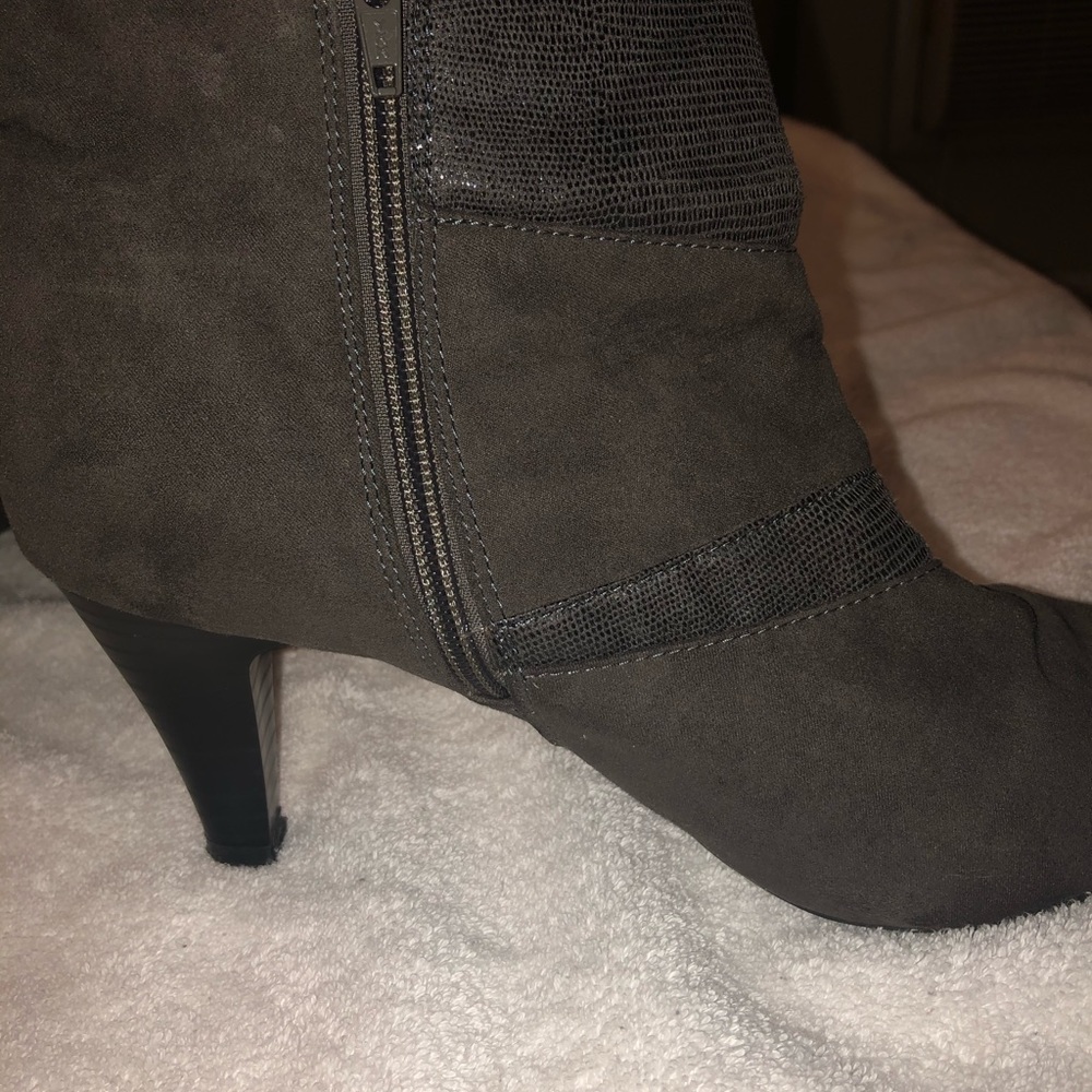 Booties - Picture 3 of 7